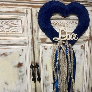 Love Wreath, Heart Shaped Wreath, Valentine’s Day, Home Decor